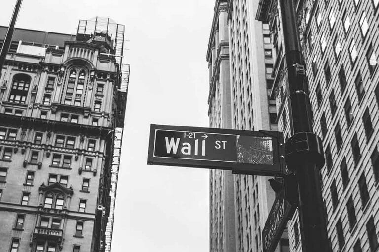 Wall Street sign in Amerika